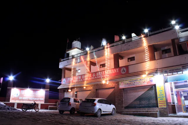 Pine View Hotel and Restaurant