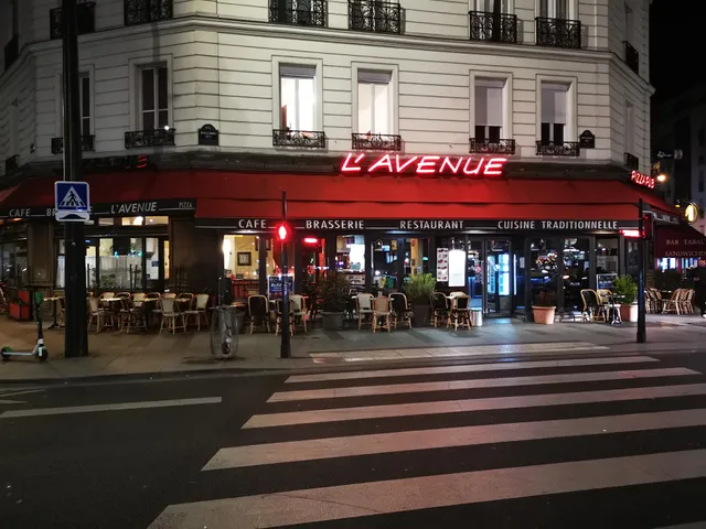 L'Avenue