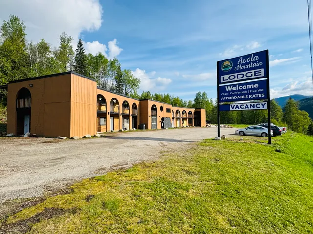 Avola Mountain Lodge