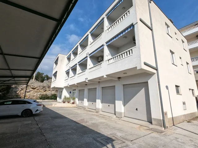 Apartments Villa Dvor - Nemira, Omiš
