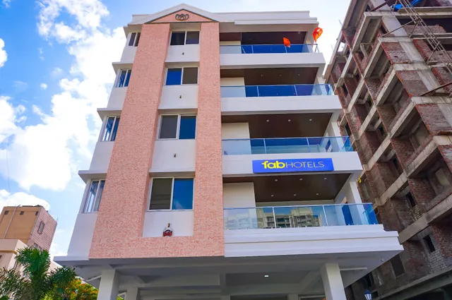 FabHotel Prime Athiti Delight Stay