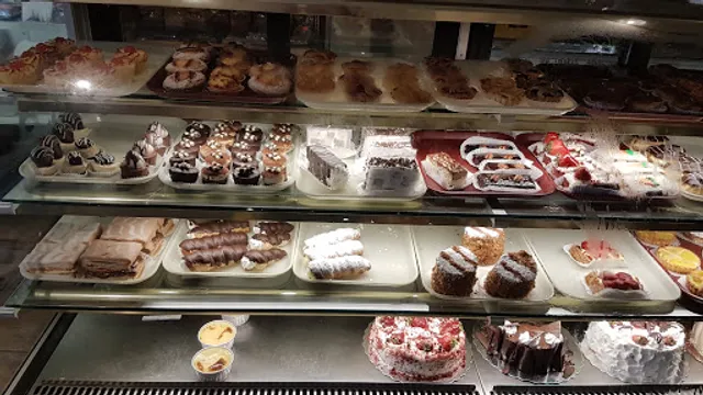 Artes Bakery - Portuguese Cafe