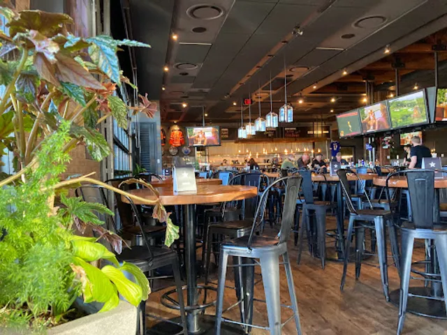 LOCAL Public Eatery South Common