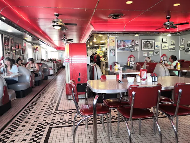 Nana Dee's Diner