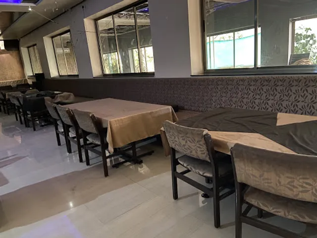 Nirvano Lounge Bar & Restaurant