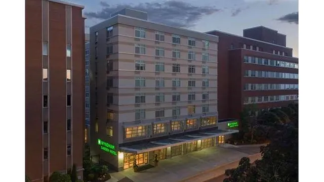 Wyndham Garden Buffalo Downtown