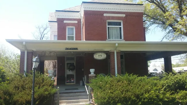 Liberty House B&B/Antiques