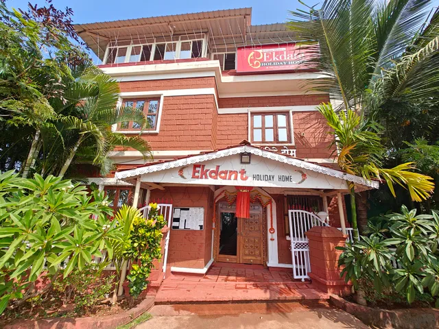 Red Stone House By Ekdant Holiday Home, Ganpatipule