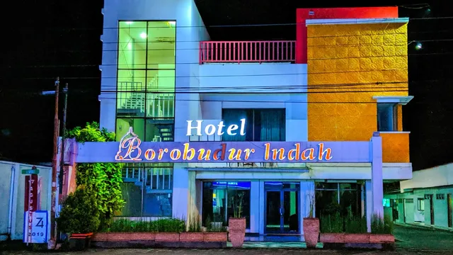 hotel borobudur indah