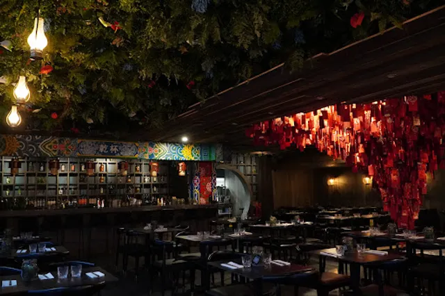 Gon Bui Resto-Bar – Brunch, Souper & Cocktails Asiatiques à Laval