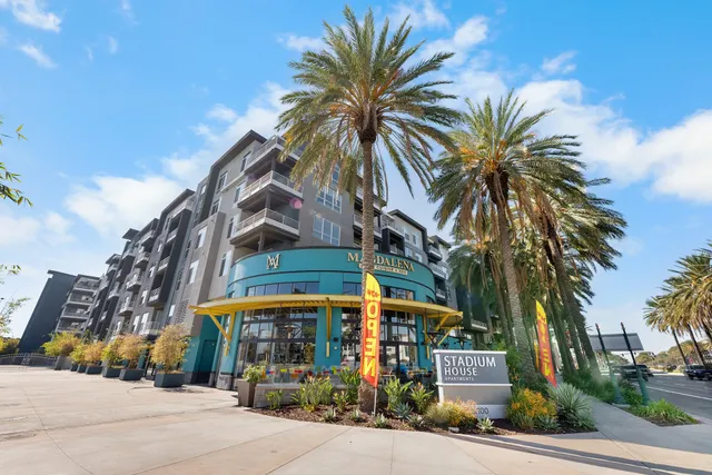 Stadium House Apartments