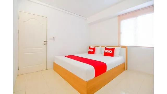 OYO 411 Grandview Condo 15