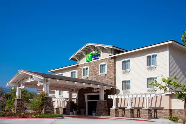 Holiday Inn Express & Suites San Dimas by IHG
