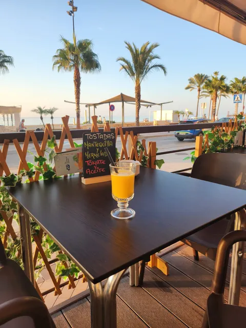 Akb Sunrise Cafetería y Brunch