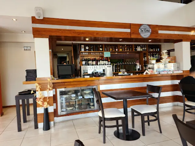 Nuevo In Time Café Resto Bar