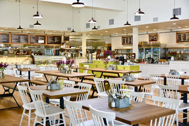 Sellands Neighborhood Cafe & Bar Broadway