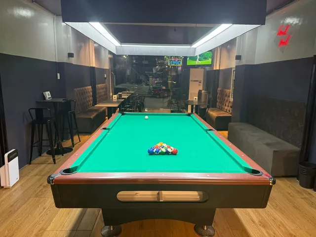 Blindspot Billiards & Restaurant
