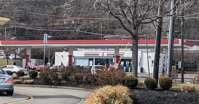 7-Eleven