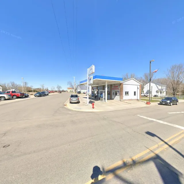 Flash's Gas & Auto Inc