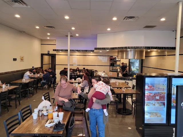 Pupuseria El Cerro Verde--Inglewood