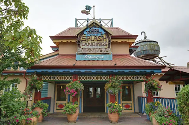 Splash Landings Hotel