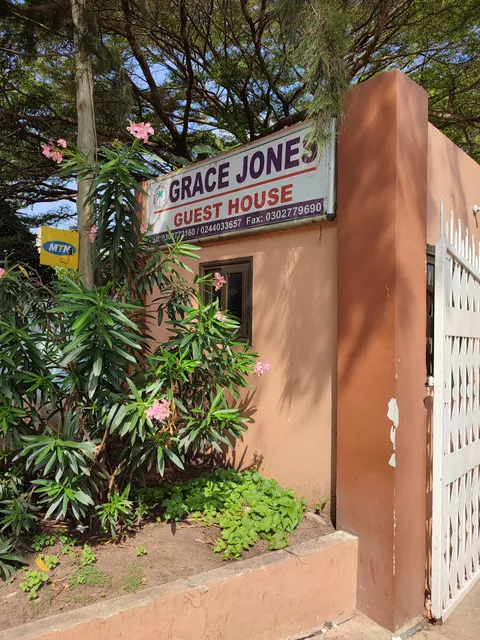 Grace Jones Hotels-Osu