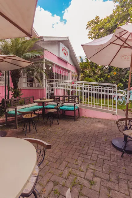 Maria Cereja - House