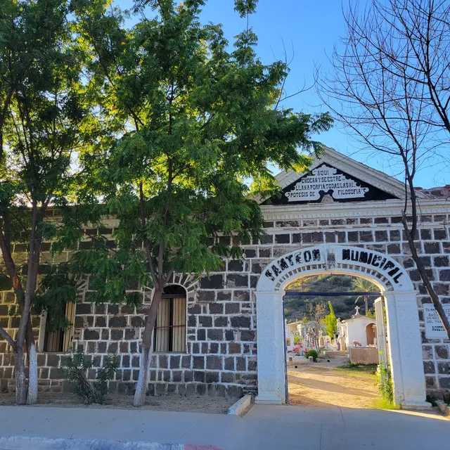 La Estancia Tio Javier