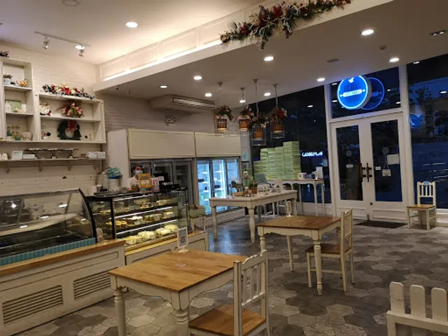 10 Dove Street Confectionery