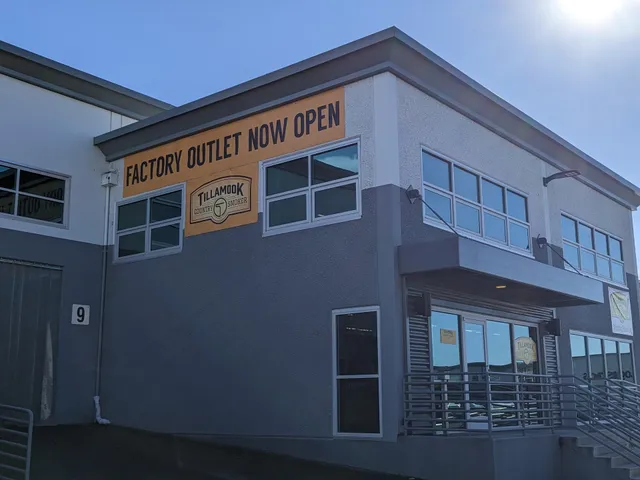 Tillamook Country Smoker Factory Outlet (Beaverton)
