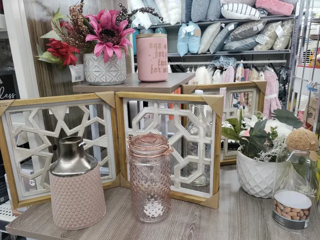 Greenhaws Shopping Center