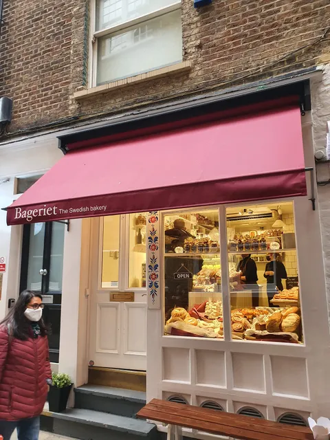 St Martin's Courtyard