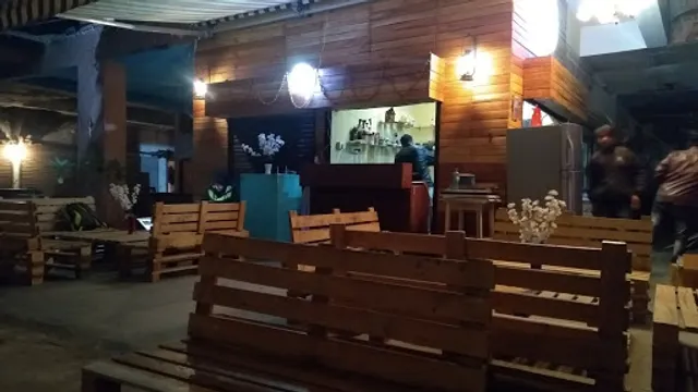 HAPPY CAFE Coffee & more.