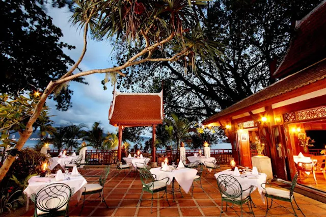 Old Siam Thai Royalty Beachfront Restaurant