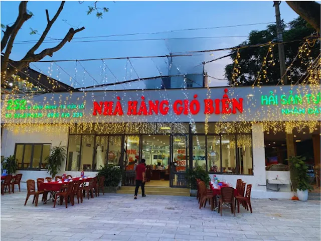 Nhà hàng Gió Biển - 252 Bình Minh - Cửa Lò