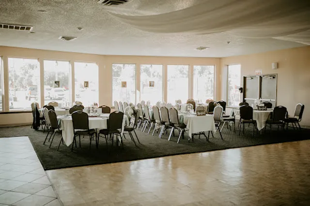 Clovis Point Bar & Grill