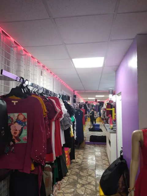 D'Latinas Store