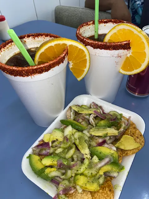 Menuderia y Birrieria "LA GARITA" 50 AÑOS DE SERVICIO.