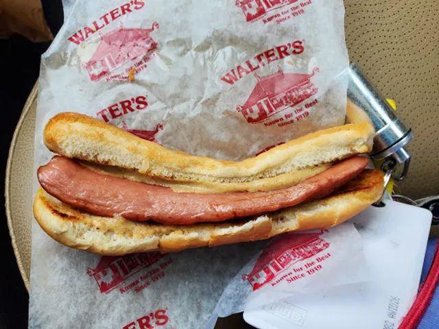 Walter's Hot Dogs - Mamaroneck