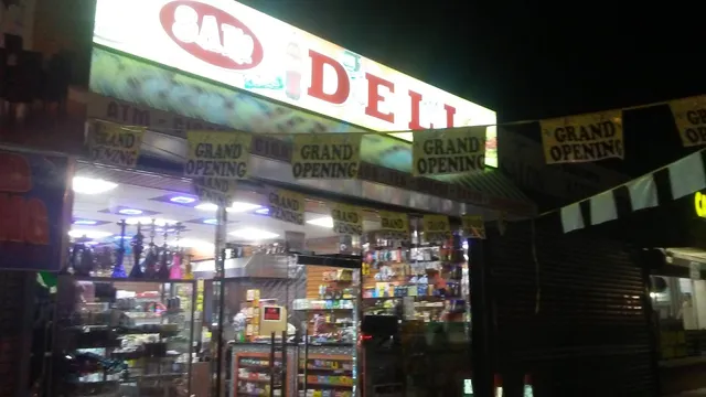 Smoozy deli and juice bar