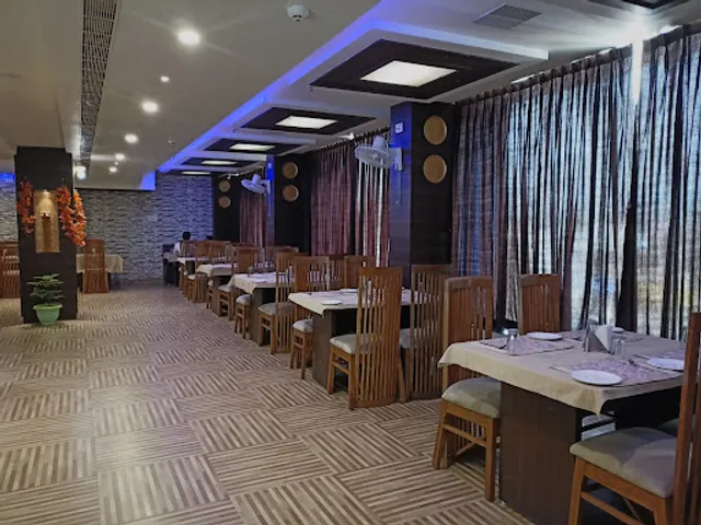 Raj Rasoi Restaurant