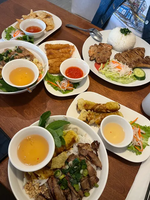 Madame Saigon (Markham Road)