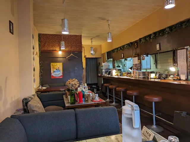 5 Chome Cafe（5丁目カフェ）