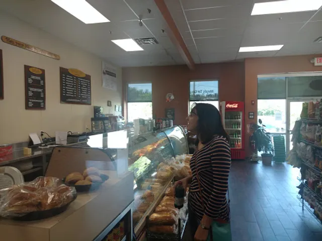 DiCara's Deli