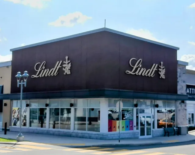 Lindt Chocolate Shop - Barrie