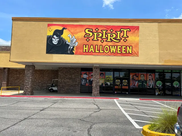 Spirit Halloween
