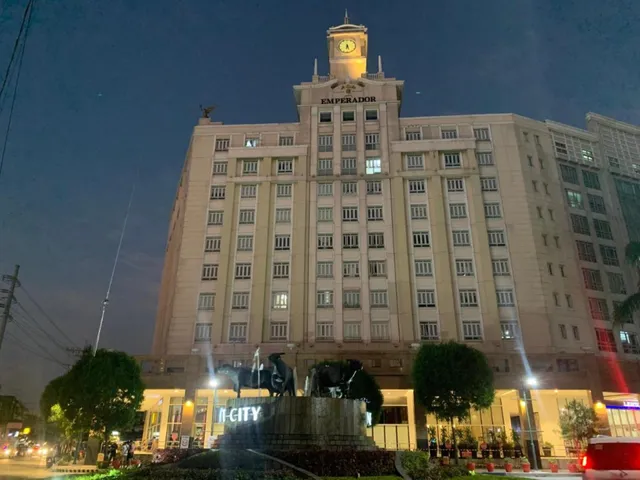 Tess and Tessha Condotel