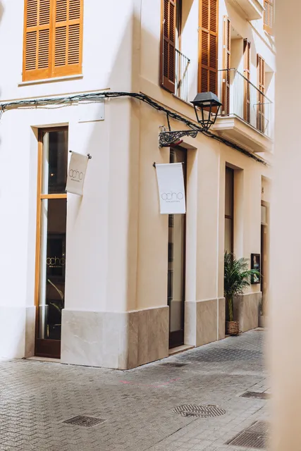 Ocho Suites & Kitchen