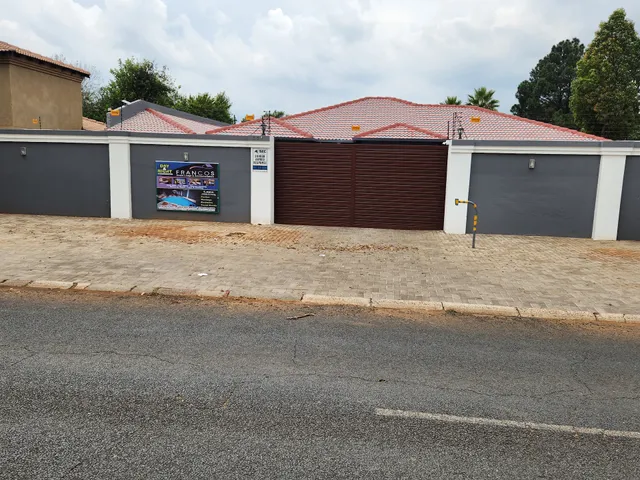 Francos Guest Lodge accommodation