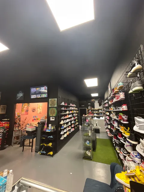 Westcoast Apparel & Fashion